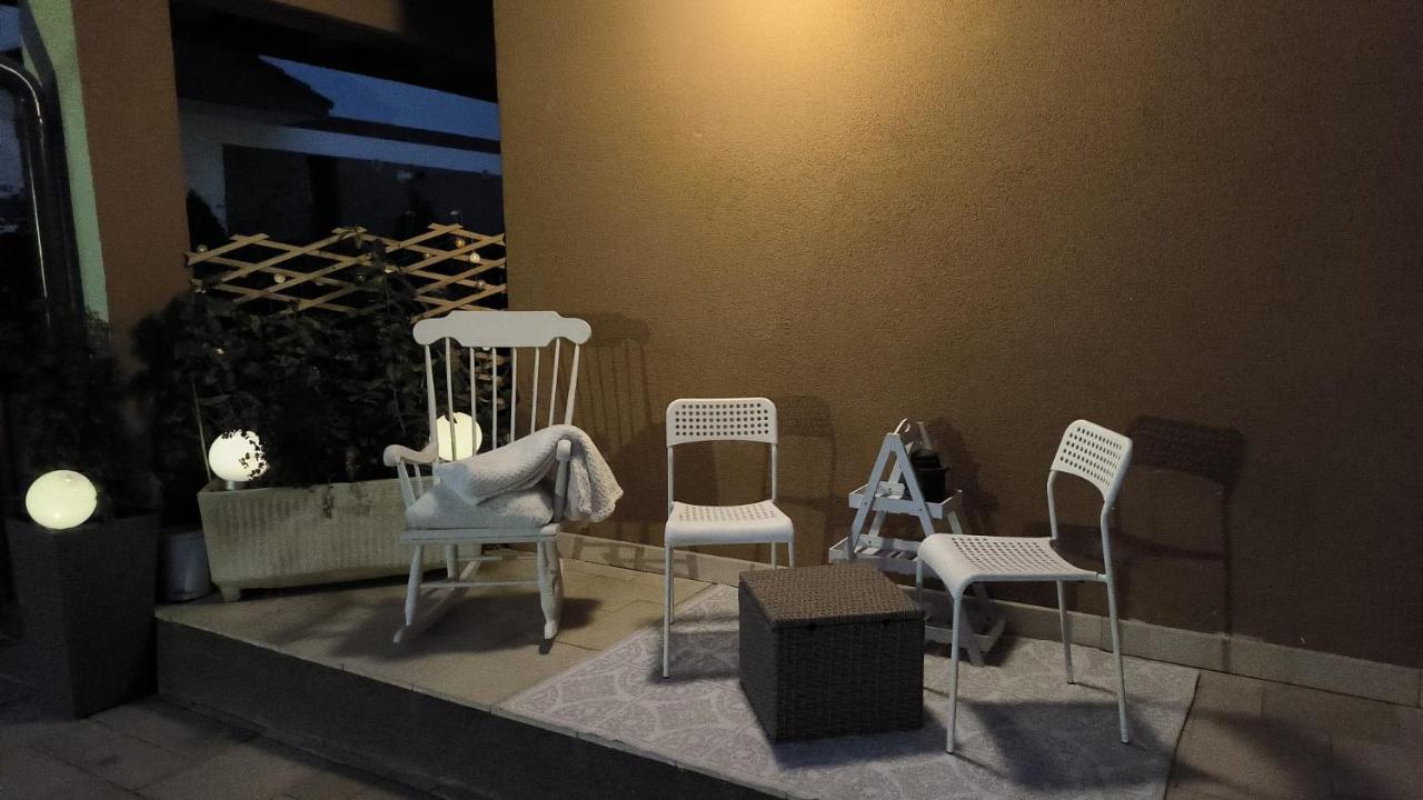 クルージュ＝ナポカLuxury Airport Retreatアパートメント エクステリア 写真